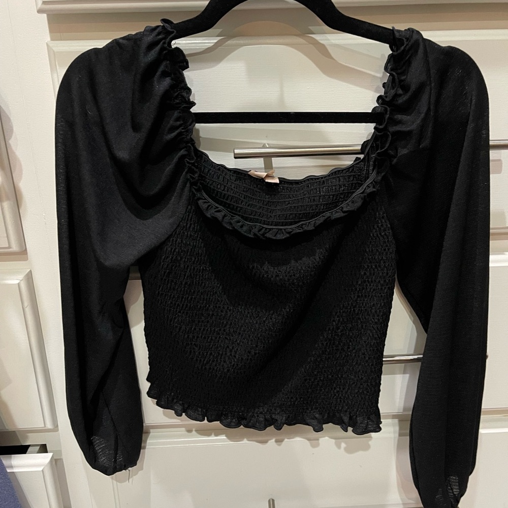 Black crop top size M